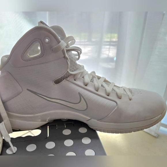 Nike Hyperdunk 08 - Picture 6 of 9